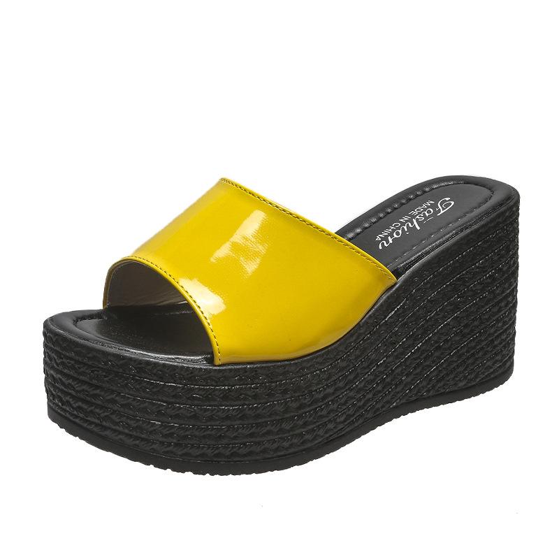 

Summer new large size muffin and thick bottom slope heel fish mouth breathable word beach sandals women 35