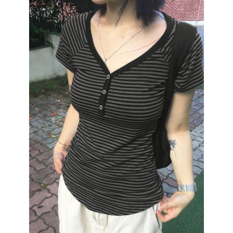 New Short Sleeved Stripes T-shirt Retro V-neck Slim Fit Casual Summer Blouse Fashion Elegany Simple Basic Tees Shirts Buttons Simple Clothing