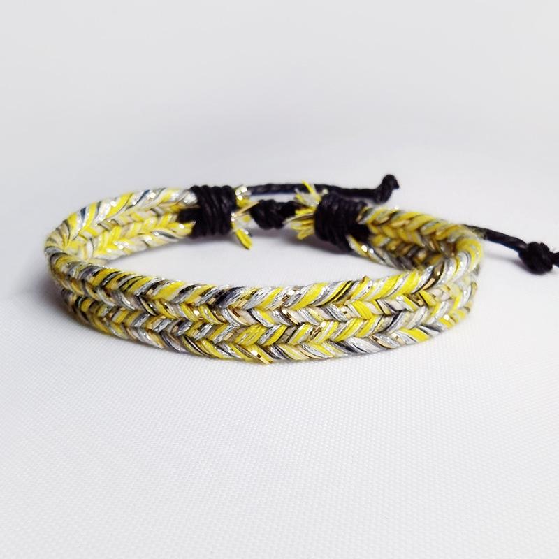Handgefertigtes fünf-farbiges gewebtes Armband: Original japanisches trendiges Modeaccessoire