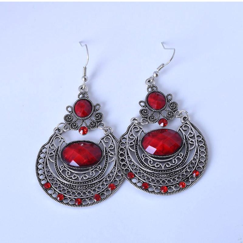 Vintage Long Women Drop Earrings Bohemian Ethnic Geometric Hollow Colorful Rhinestone Earrings Jewelry Trend Femme Accessories красный