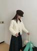 Yu Yannian's new fashionable and light white duck down jacket women's short round neck small thin jacket
