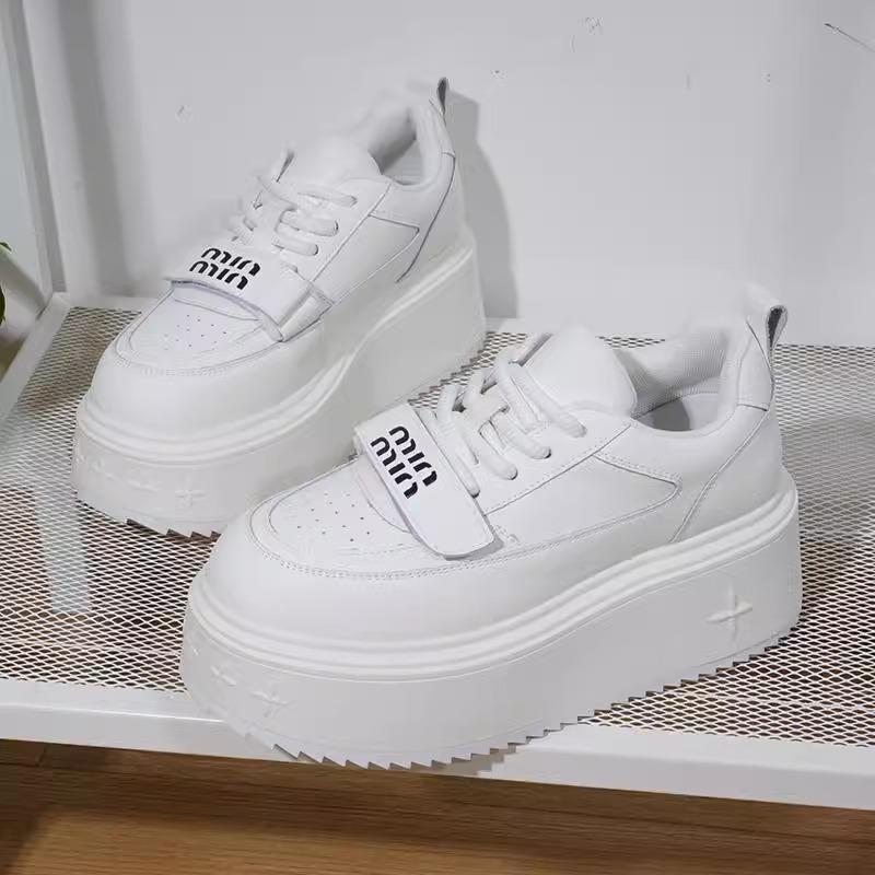 Four-leaf Clover Thick-soled Little White Shoes for Women's Summer New Versatile Height-increasing Sports and Leisure Board Shoes Ins Trendy Student