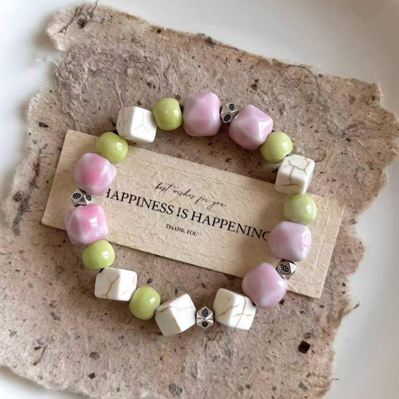 Boho Keramik Perlen Armband für Damen Zartrosa Rund mit Marmor Quadratischen Perlen, Elastisches Dehnbares Design für den Alltag & Geschenk