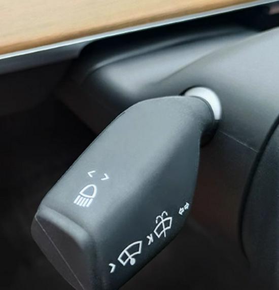 

Накладка рычага поворотника Tesla Model Y (Модель 2025 г.) - Аксессуар для интерьера/экстерьера Juniper чёрный