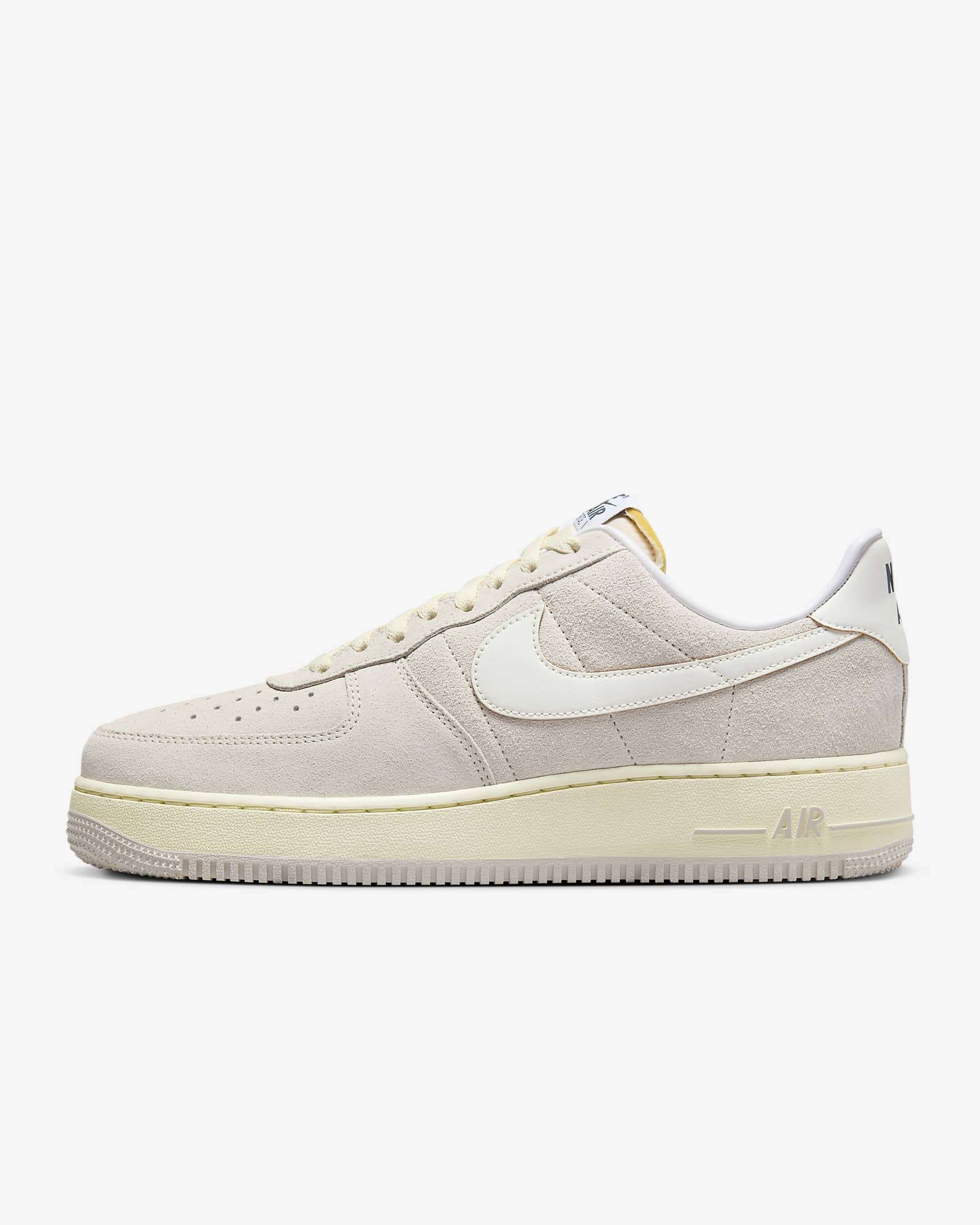 

Мужские кроссовки Nike Air Force 107 FQ8077-104