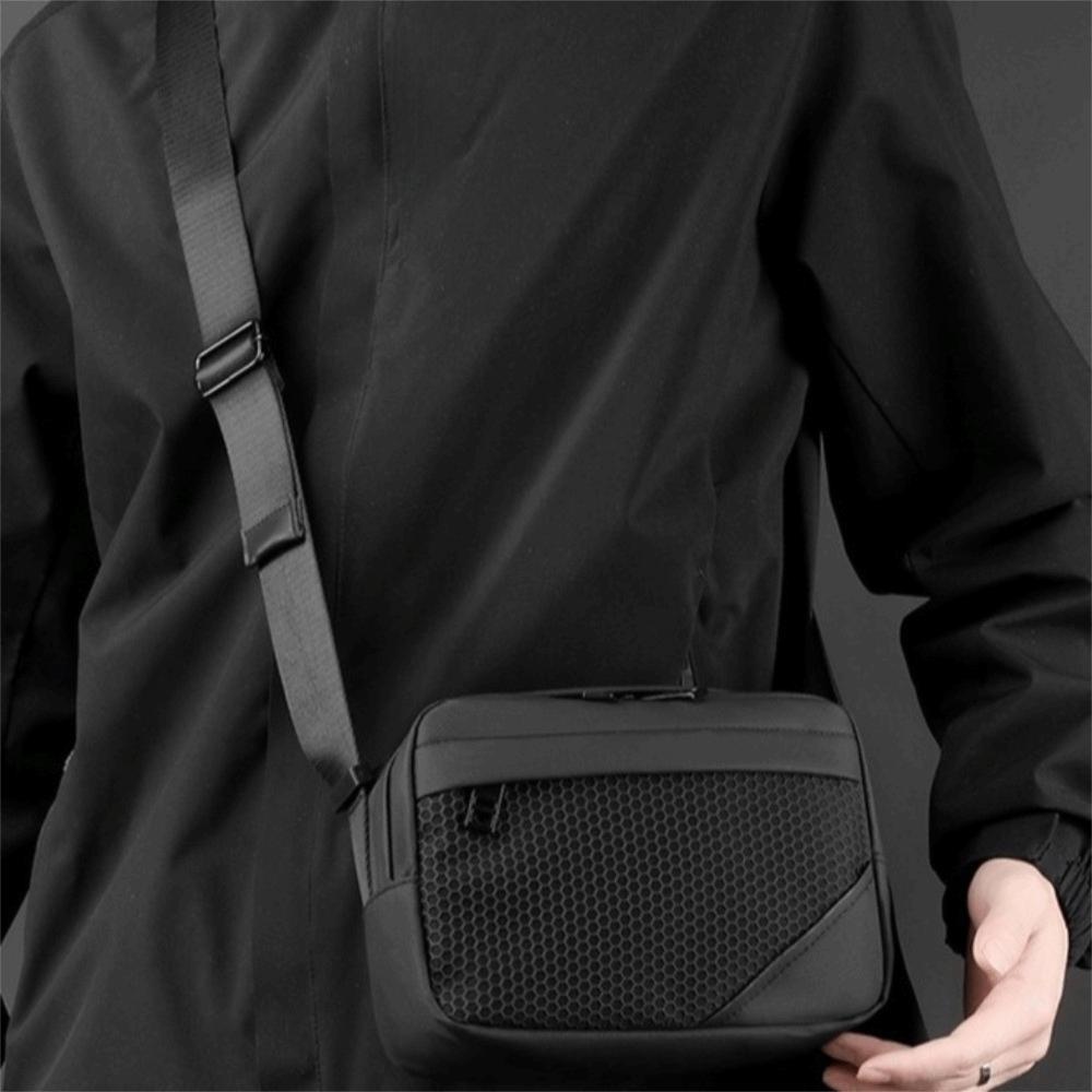 Zipper Men Crossbody Bag Square Solid color Sports Shoulder Bag Korean Style Multifunctional Oxford Crossbody Bag Cycling