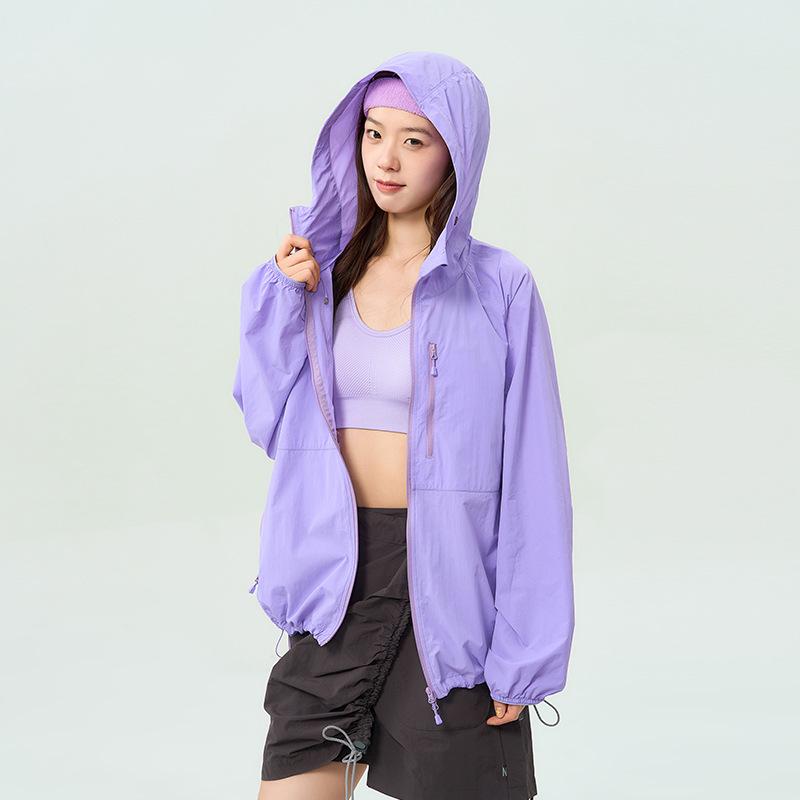 Woodpecker Women's Summer UV-Protective Cycling Jacket: Stylish, Lightweight, and Loose-Fitting.