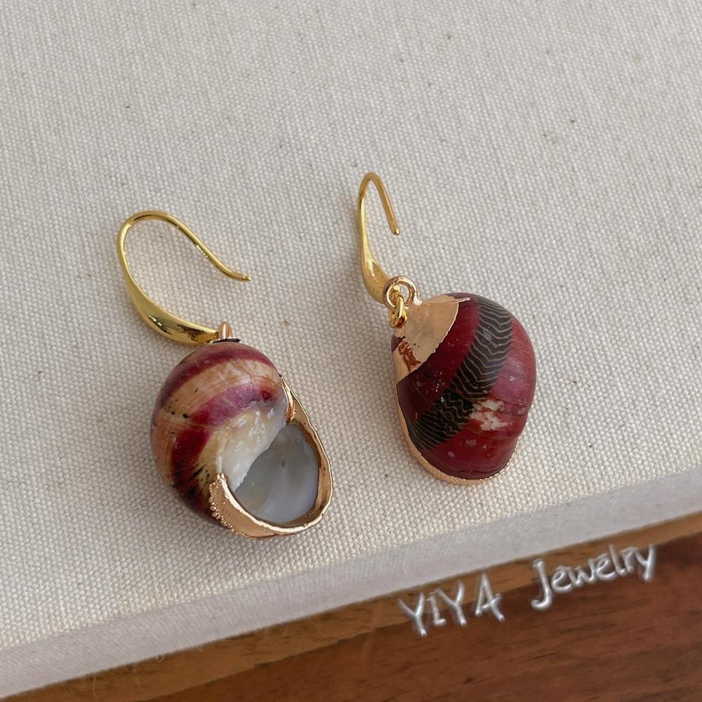 

Light Luxury Gold Plated Metal Long Dangle Earrings For Women Multiple Natural Trumpet Shell Beach Holiday Fashion Jewelry