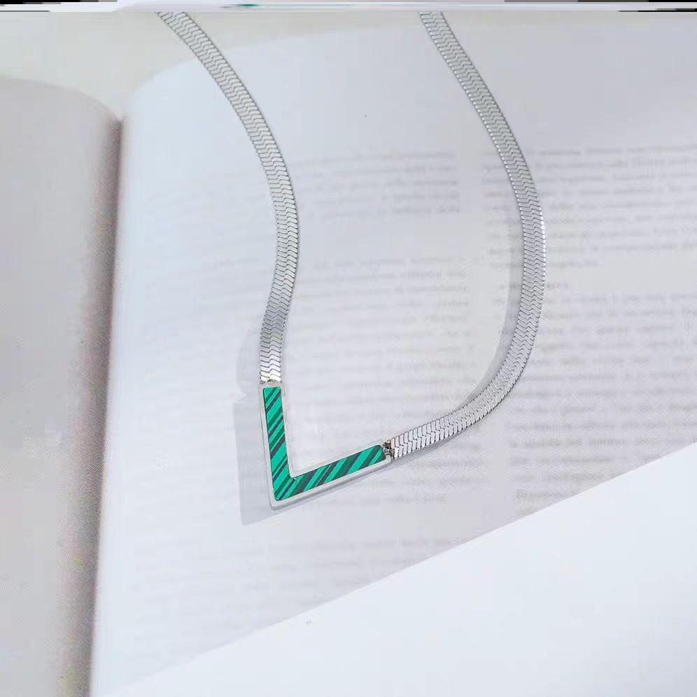 Trendy V-Shaped Necklace: Luxurious, Versatile Titanium Steel Snake Chain for Men & Women, Fade-Resistant, Minimalist Design