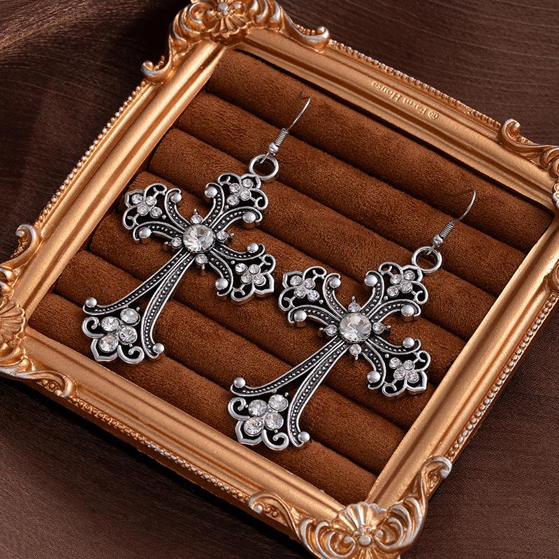 Vintage Baroque Rose Cross Earrings Women'S Hip Hop Versatile Earrings Premium Sense Flash Diamond Fashion Earrings