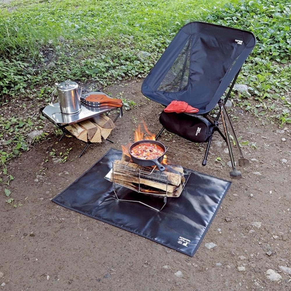Captain Stag Ug 3316 [Bonfire Stand Sheet  Bonfire Sheet  Bonfire Mat  80 X 60 Cm  Insulated  Heat Resistant  700  C  Glass Fiber  blaCk]