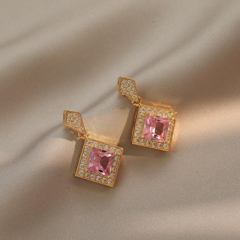 Elegant Pink Zircon Rhombus Stud Earrings - Retro and Versatile Ear Hoops, Perfect Small Gift for Mom