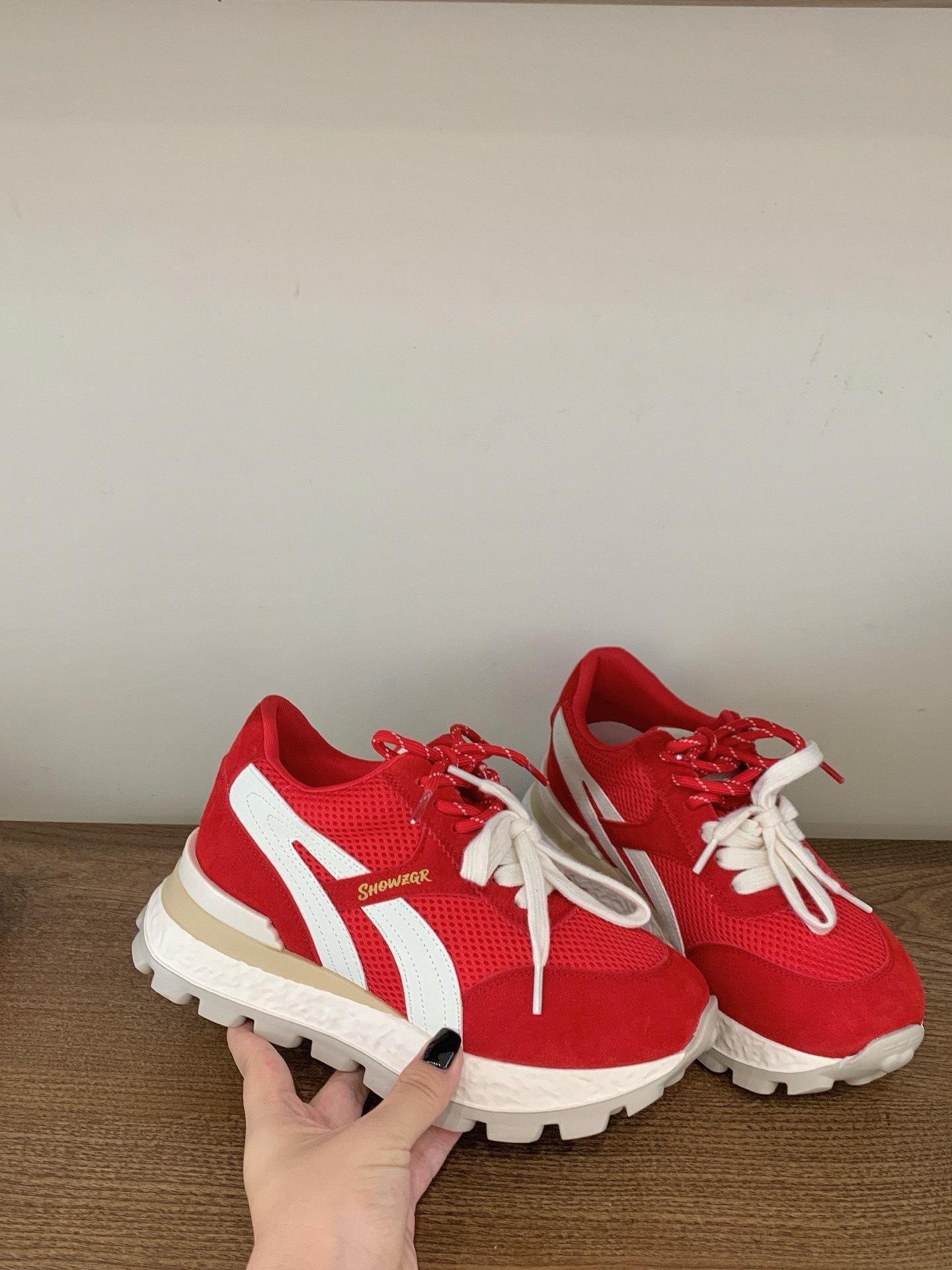 

8Cm thick-soled inner height-increasing German training shoes women s 2025 new autumn versatile casual sports Forrest Gump shoes flat single shoes 35