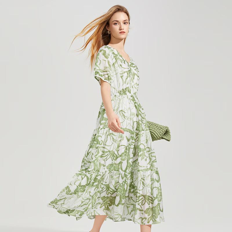 

Shetu Women s Floral Short-Sleeve A-Line Midi Dress M