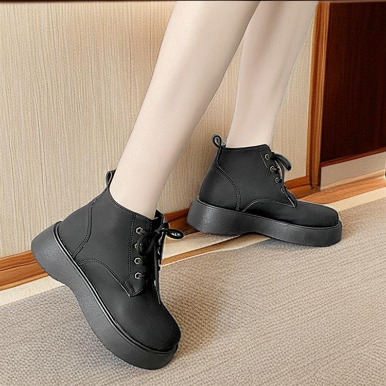 Vintage Leather Yellow High Top Boots Women's British Style 2026 New Autumn and Winter Thick Soled Wear-resistant Outdoor Boots