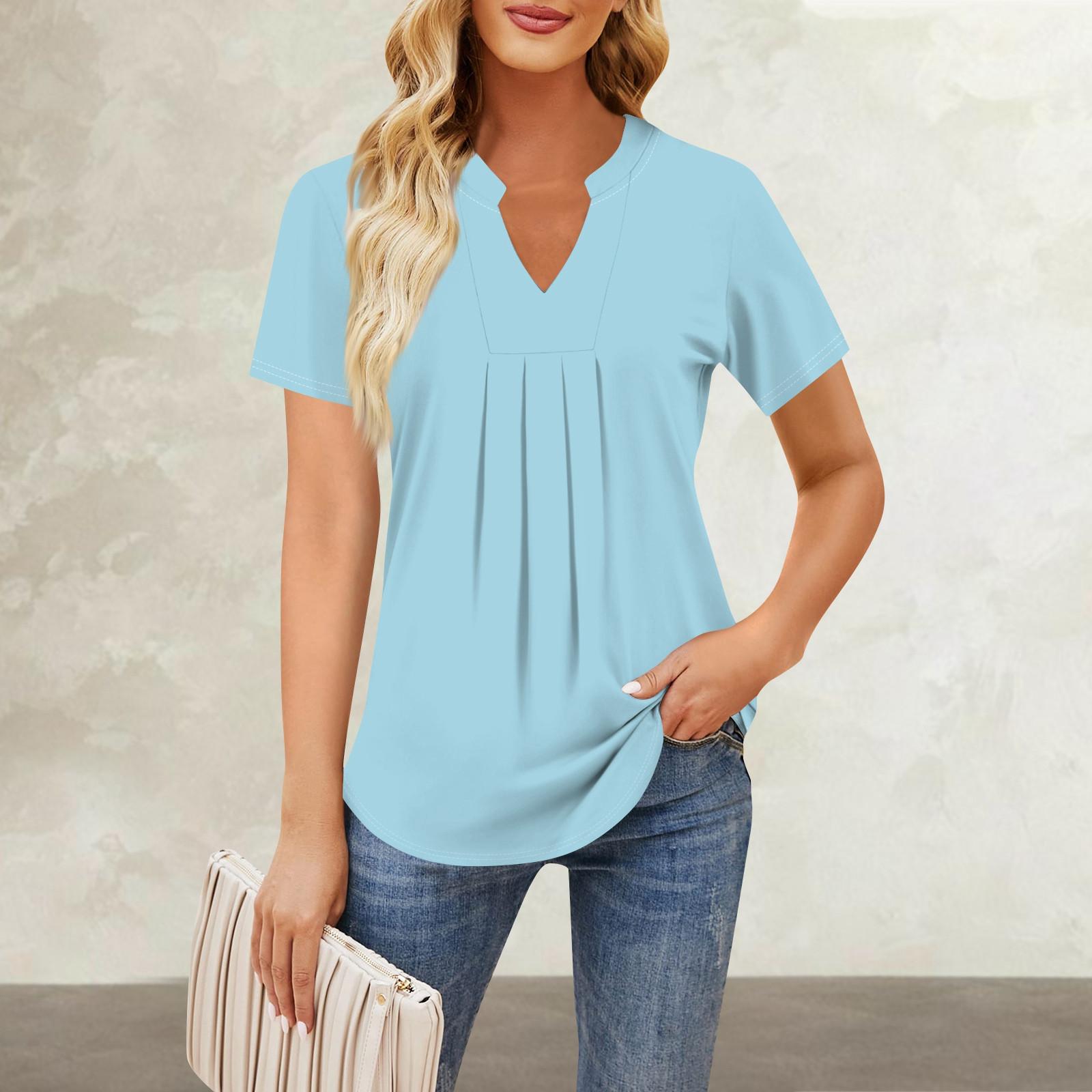 Женская повседневная свободная футболка с коротким рукавом и v-образным вырезом на груди — фото 16