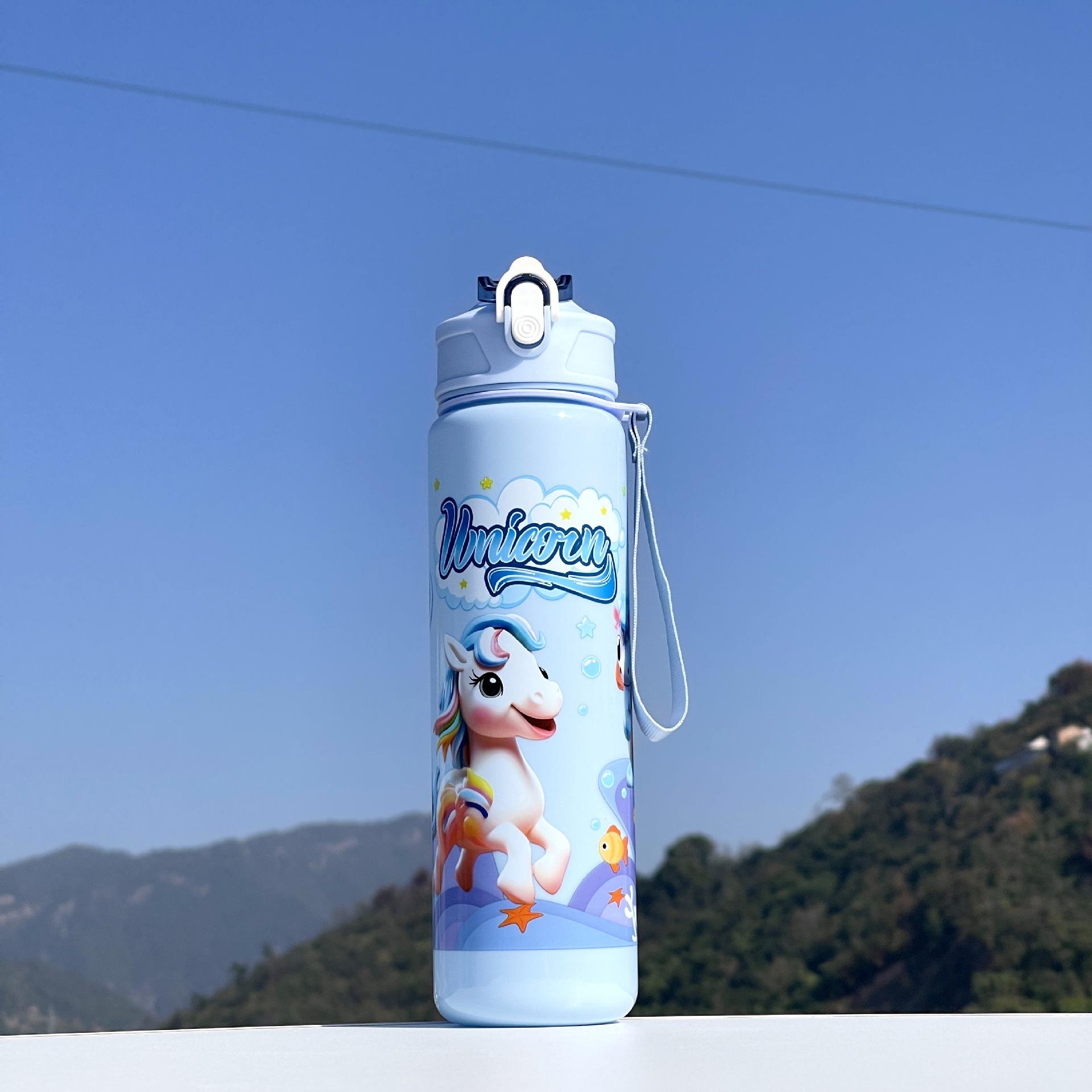 

790ml Cute Cartoon Kids Space Cup with Straw&Carrying Rope BPA-Free Leak-proof Water Cup Portable Outdoor Student Water Bottle 790ml синий