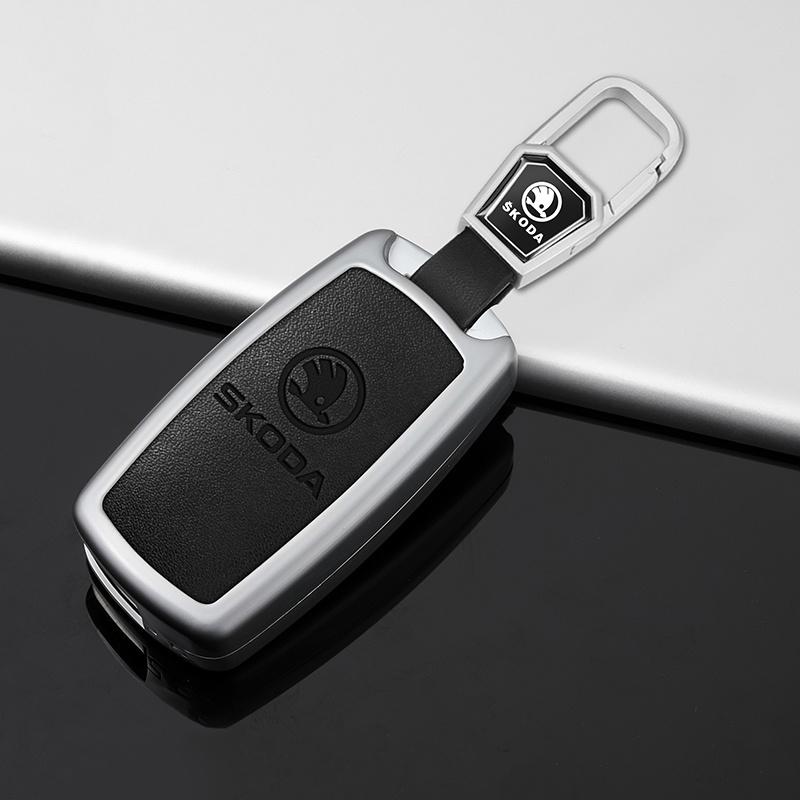 DAYB7 Car Flip Remote Key Fob Case Cover For Skoda Octavia A5 A7 Fabia Superb Kodiaq Karoq Protector Shell Bag Keychain Accessories