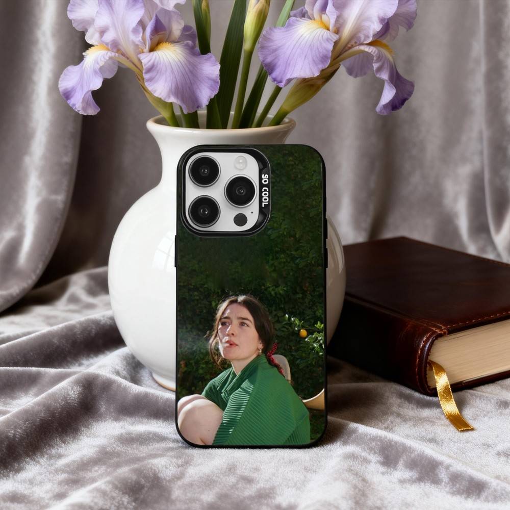 Beautiful S-Sarah P-Pidgeon Actress Phone Case For iPhone17,16,15,14,13,12,11 Plus,Pro Max Candy Silver Plated Inside Cover