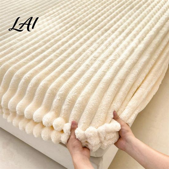 Plush Mattress Protector Velvet Fitted Sheet for Winter Warm Bottom Bed Deep Pocket with Pocket All-Around Elastic Fluffy Cover