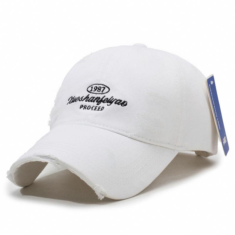 

New embroidered letter baseball cap men and women outdoor leisure sunscreen sunshade fashion versatile travel Adjustable білий