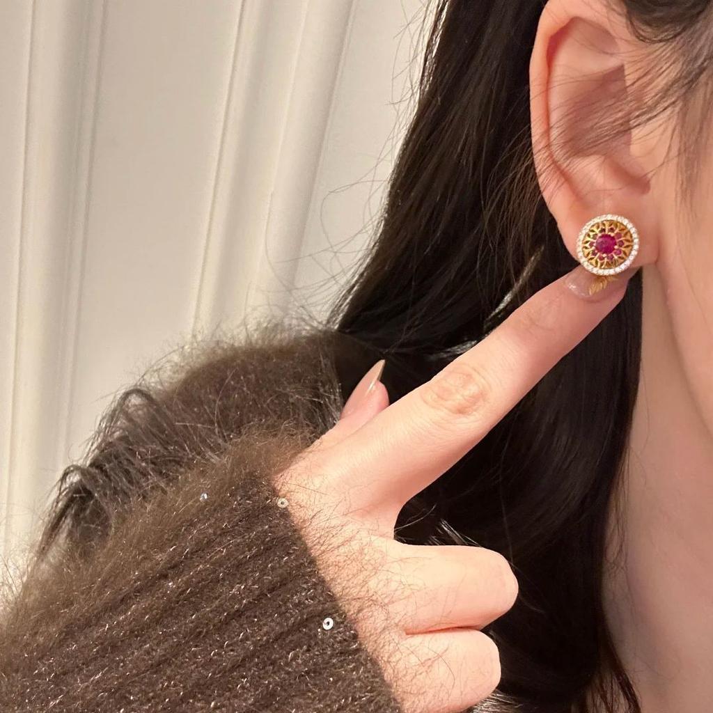 Retro Exquisite Round Red Cubic Zircon Gold Color Stud Earrings Inlaid Small Cz Party Birthday Ear Accessories Jewelry For Women