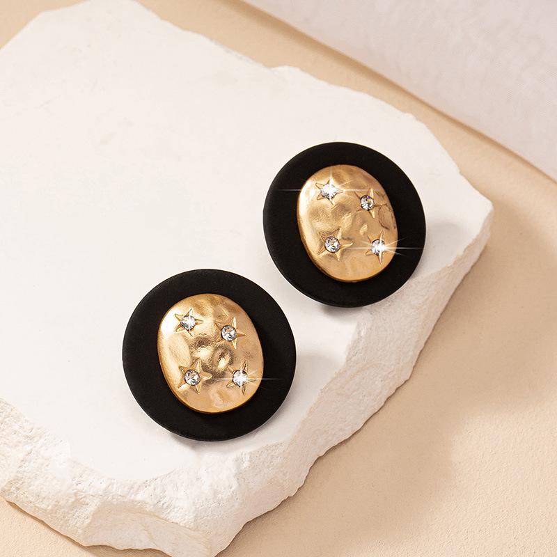 

French Retro Geometric Round Rhinestone Earrings: Korean Style with Vintage Flair for Women