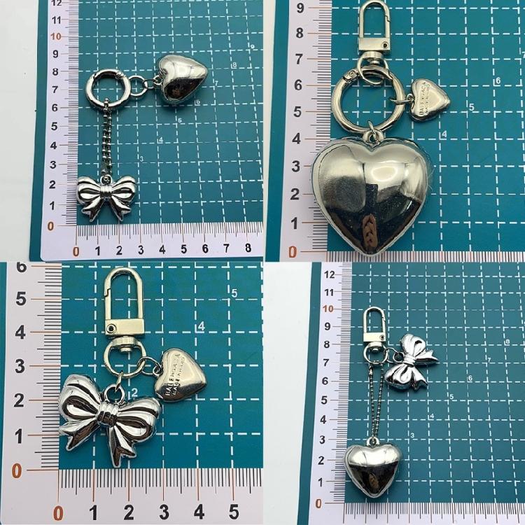 Fashionable Love Heart Keychain Charm Stylish Pendant Adds Personality to Bags and Keys Decoration for Daily Use