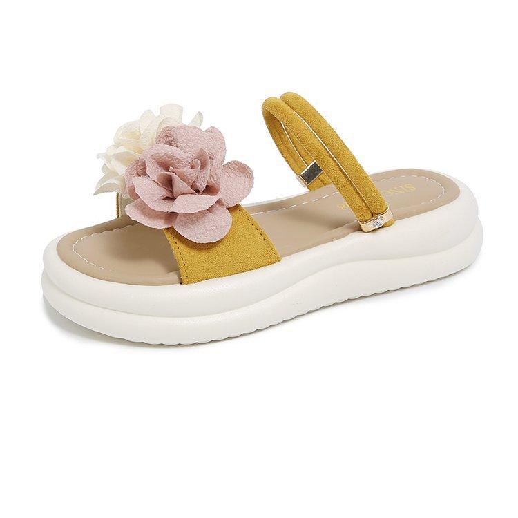 Flower Platform Slippers Women's Wear 2025 New Summer Versatile Women's Flat Bottom Non-slip Student Fashion Beach Sandals
