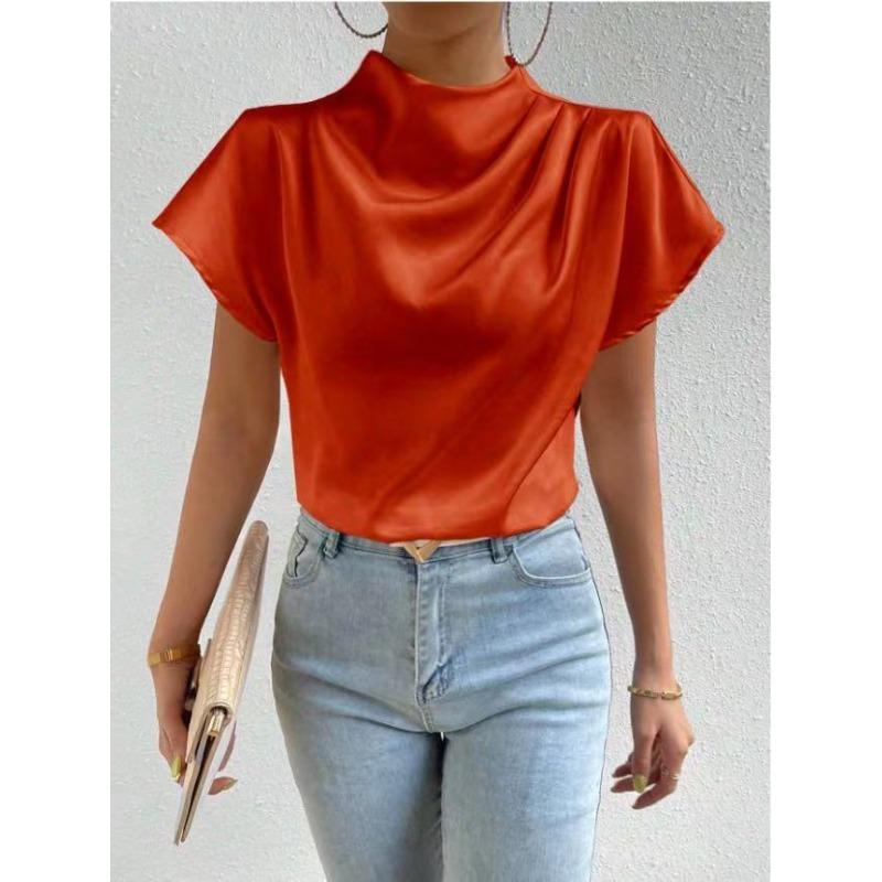 T-shirt à col rond et manches courtes plissé à l'épaule gauche Haut en satin pour femme