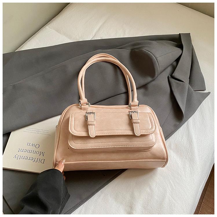 Eine modische, schlichte und elegante, Nischen-Casual-Einzelschultertasche für Damen, eine koreanische Version der beliebten Pillow Bag