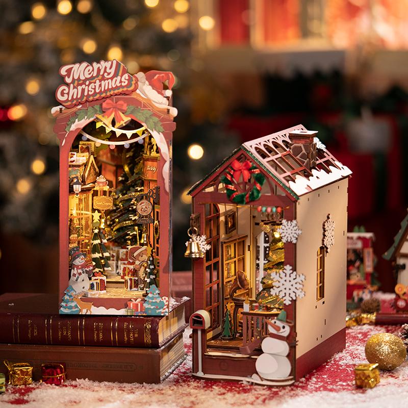 Rolife If Book Arrives, Collection Stands Christmas Cottage DIY Handcrafted Assembly Toy Wooden Building Blocks TGC06/TGC07