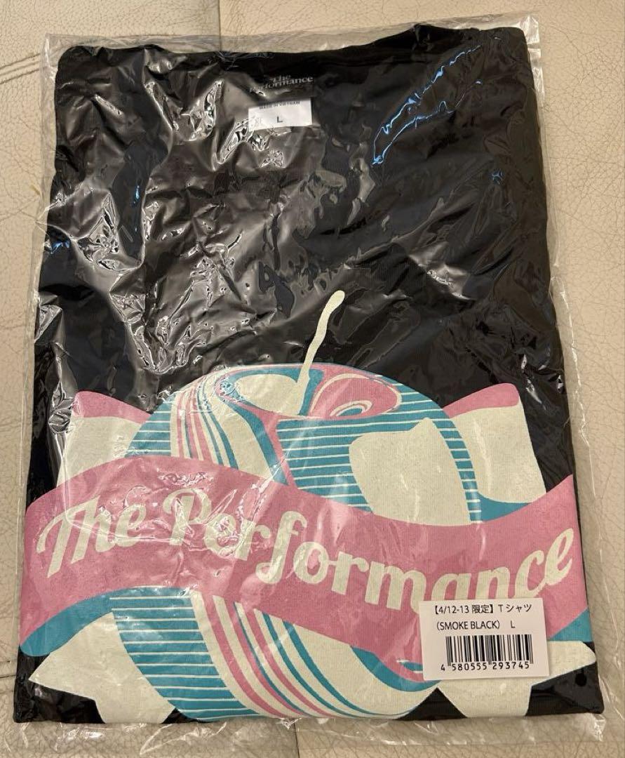 

[Б/У] Миссис. Футболка GREEN APPLE×NiziU