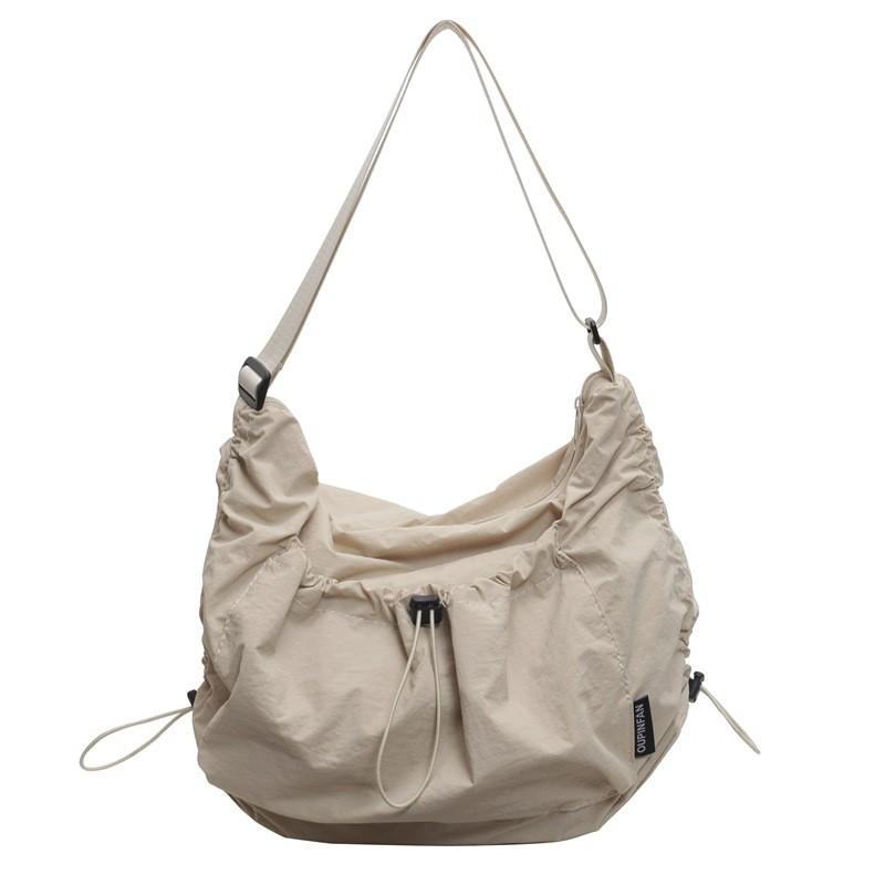 Borsa a tracolla alla moda in nylon con design pieghevole e tasca per smartphone per l'uso quotidiano