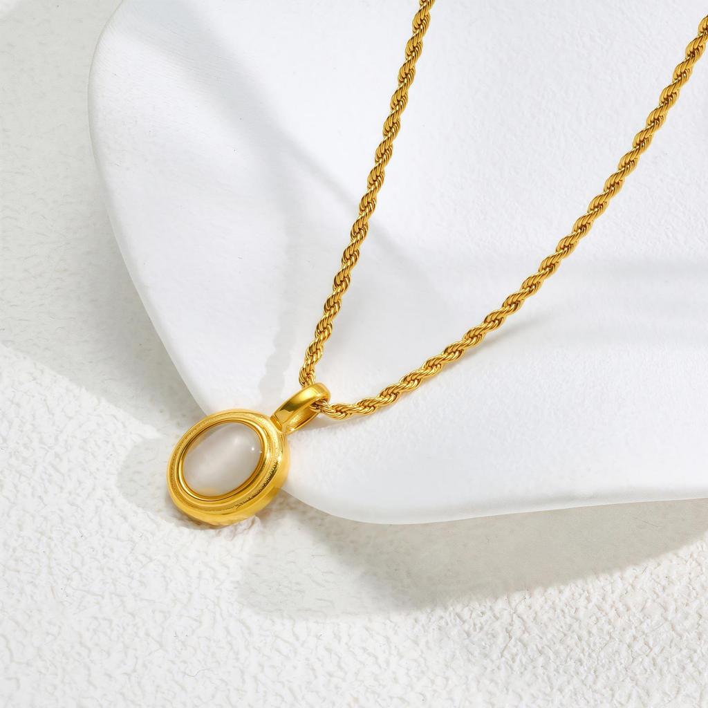 Titanium Steel Fringed Necklace With Diamonds Light Luxury Niche Collarbone Chain Gold And Silver Two-Color Does Not Fade