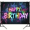 Sfondo di Buon Compleanno Design di muro di mattoni con graffiti al neon vibranti sfondo fotografico hip hop colorato decorazioni per feste