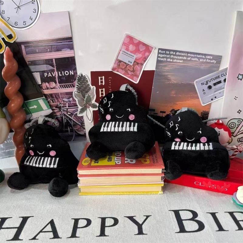 1/2 Stück Niedliche Lustige Schwarze Rouge Klavier Plüschpuppe Spielzeug Schlüsselanhänger Anhänger Taschenanhänger Rucksack Hängende Ornamente Mädchenhafter Schlüsselanhänger Geschenke