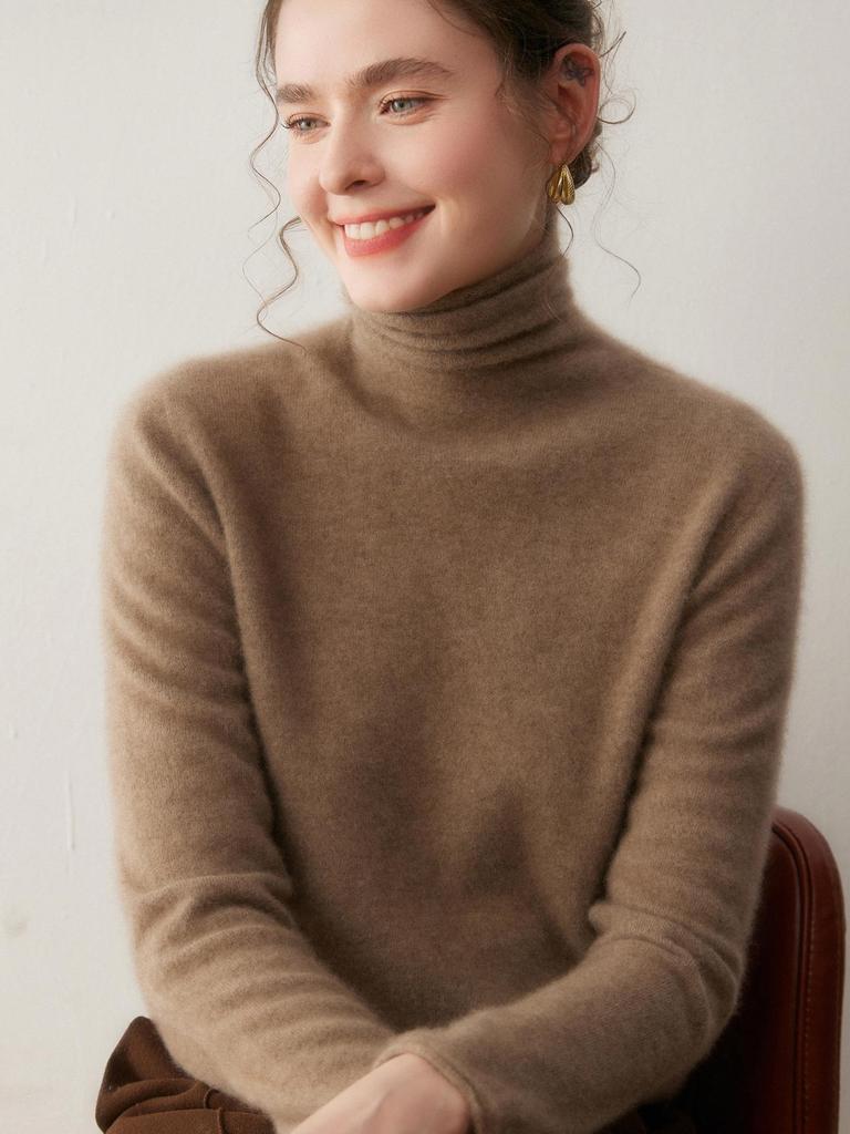Top-tier Women's Slim-Fit Cashmere Turtleneck with Rolled Hem - Perfect for Autumn and Winter.
