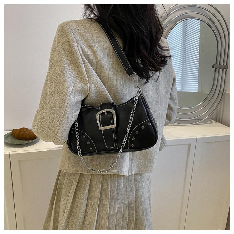 Retro Minimalist Shoulder Bag 2026 New Fashion Trendy Soft Faux Leather Armpit Bag for Women Commuter Crossbody Purse CLE