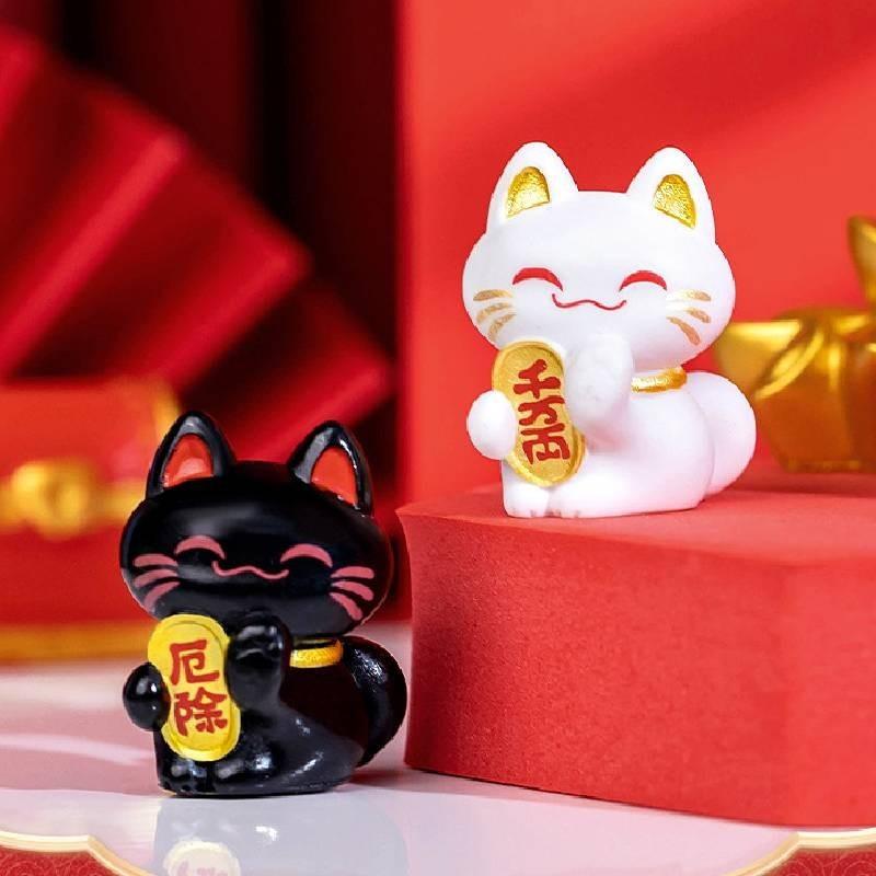 Adorable Resin Lucky Cat Figurines For Car Desktop Decor In Multiple Colors Cute Lucky Cat Resin Craft For Diy Decoration