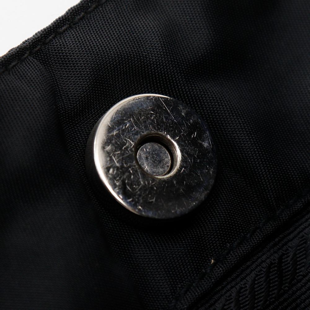 Prada Řetízkový ramenní vak B6431 NERO černý Nylon/plast Ženy Použitý