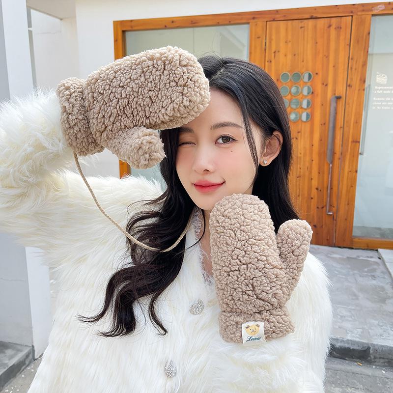 2024 Autumn/Winter Women s Cute Bear Plush Mittens: Warm Fleece-Lined, Hanging Neck, Thick Riding Gloves One Size хаки