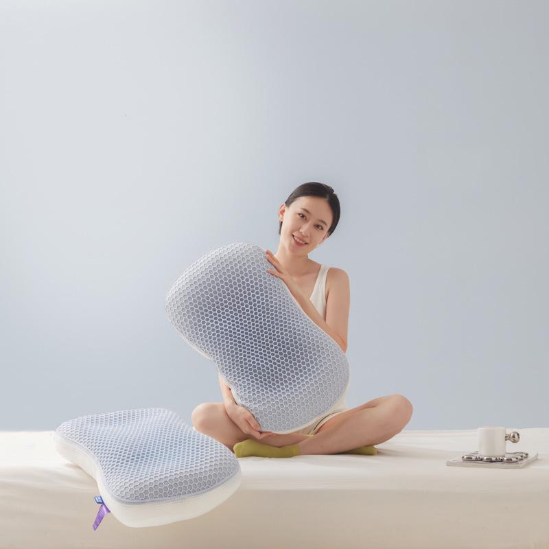 

Cooling Gel Honeycomb Summer TPE Pillow for Comfortable Sleep 40*65 cm