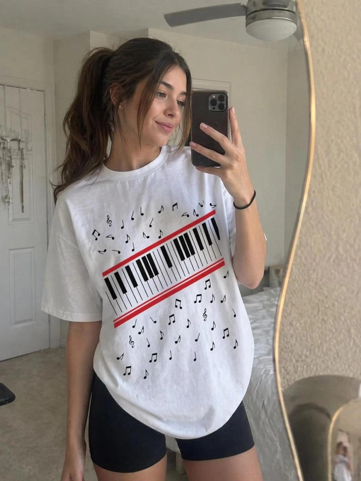 Michael J Beat It Piano Keys T-shirt, Michael 2026 T-shirt, for Michael fans. L