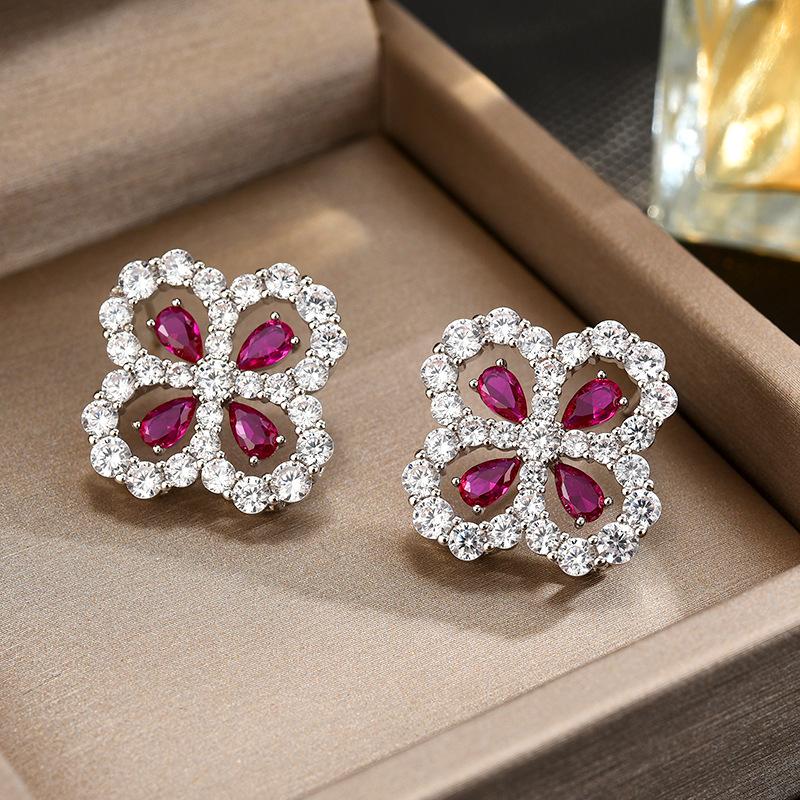 

Серьги-гвоздики с бриллиантами в виде четырехлистного клевера, роскошные серьги знаменитости в стиле «зеленый свет», изящные серьги-гвоздики из стерлингового серебра «сказочная красота» розовый