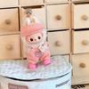 Puppenkleidung für 10,5 cm 4,0 Labubu Universelle Babykleidung Mini-Plüschpuppen-Kleidungszubehör für Weihnachts-Fans Geschenk