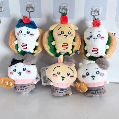Chiikawa Bäckerei Serie Plüsch Schlüsselanhänger – Sandwich & Hunde Maskottchen Mini Plüschtiere Usagi Hachiware Momonga