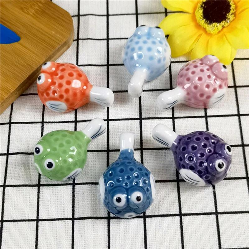 1PC Ceramic Chopstick Holder Puffer Fish Chopsticks Rest Cute Chopstick Rack for Chopsticks Dinnerware Stand