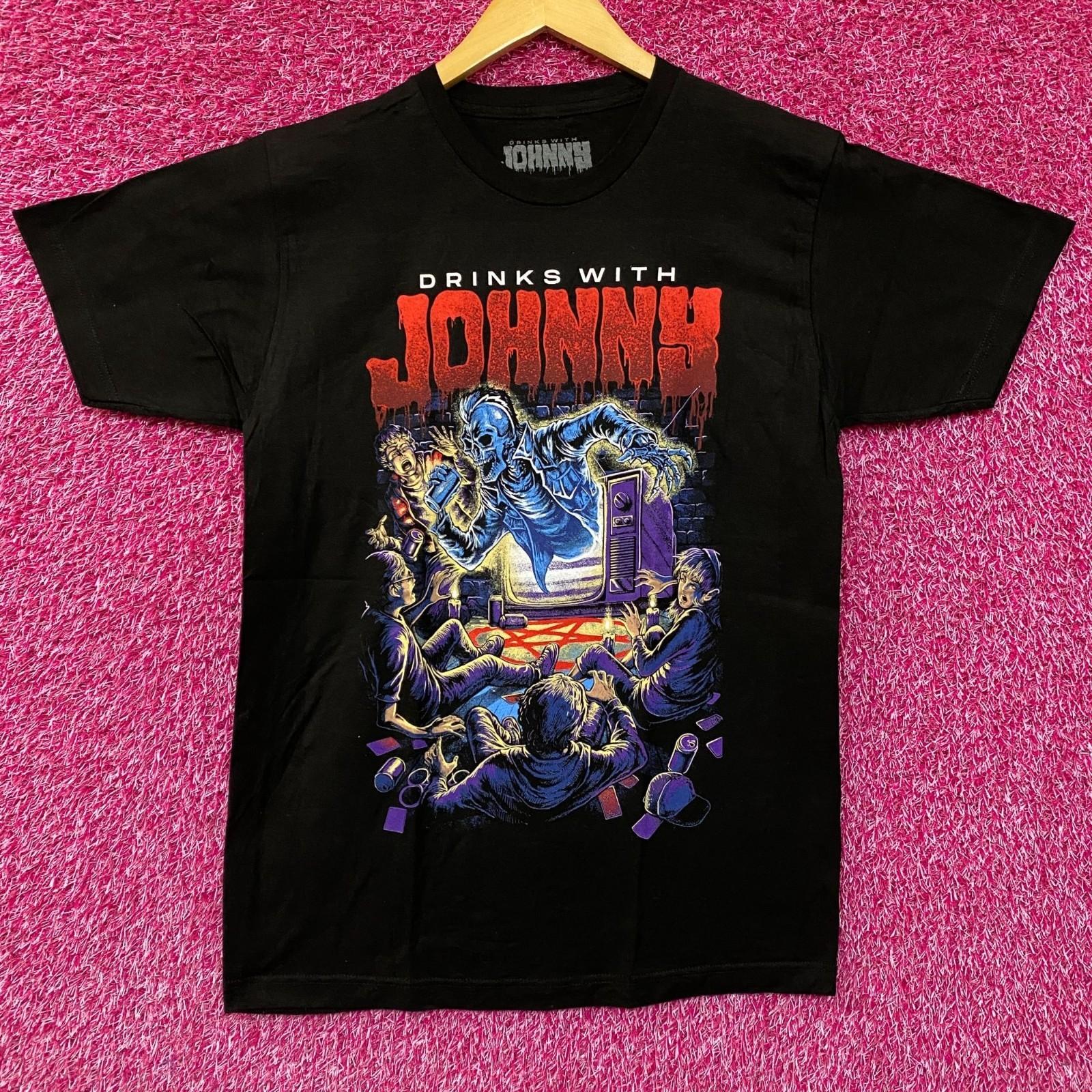 Drinks With Johnny The Summoning T-Shirt Medium M