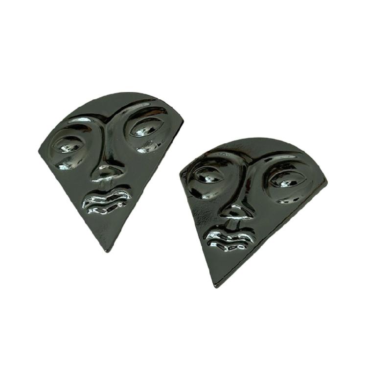 Eye Catching Designs Triangle Face Earrings for Women Portable Accessory for Adding Elegant Charm to Any Outfits